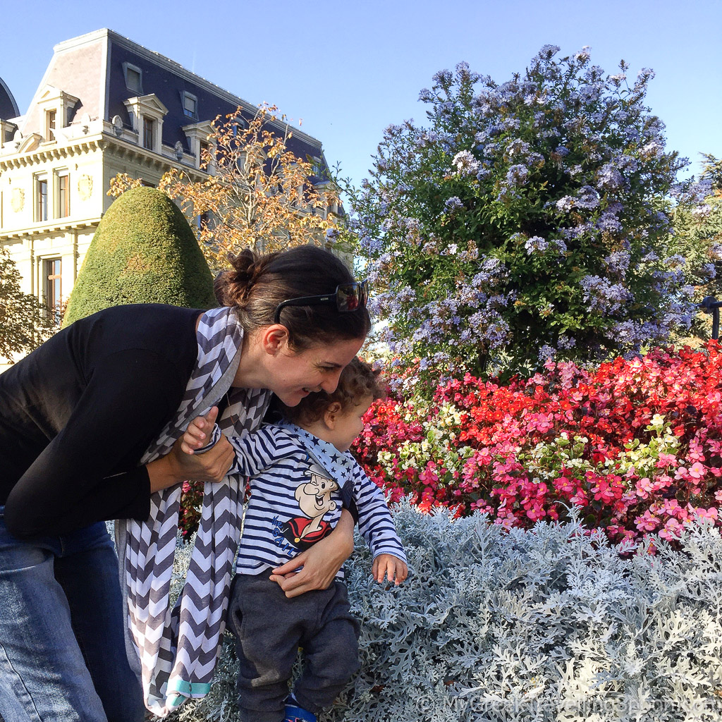 Guiding Marios to stop and smell the flowers. Park Montbenon.