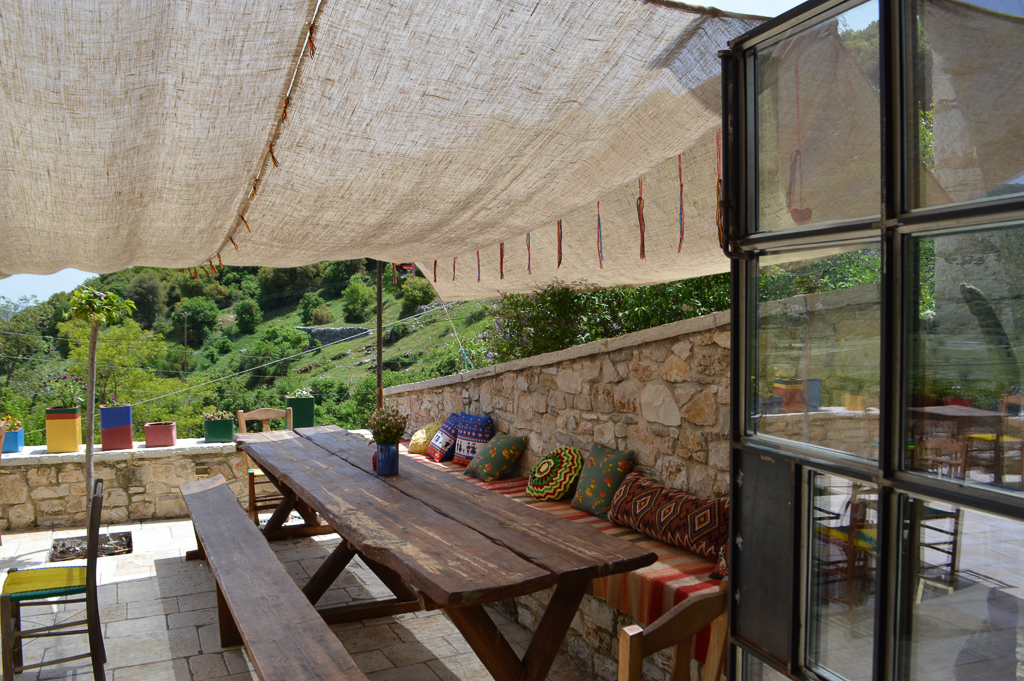 The outdoor terrace (c) Anemi
