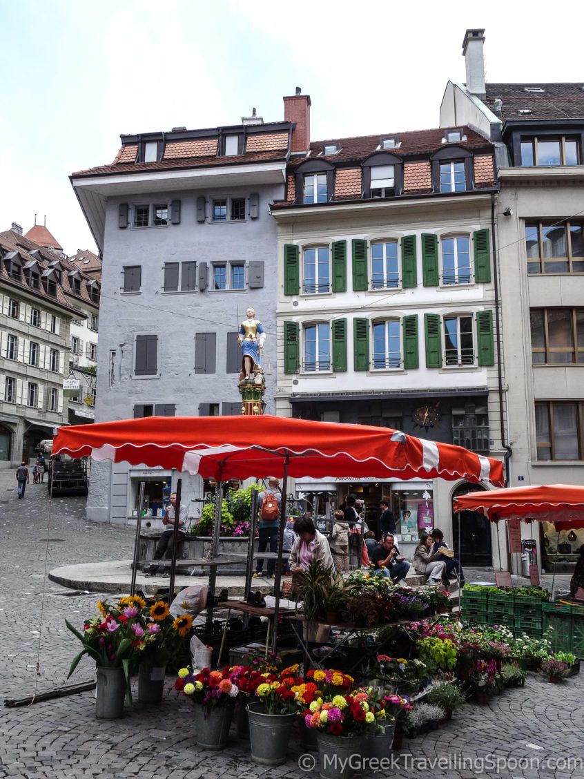 Place de la Palud on market day