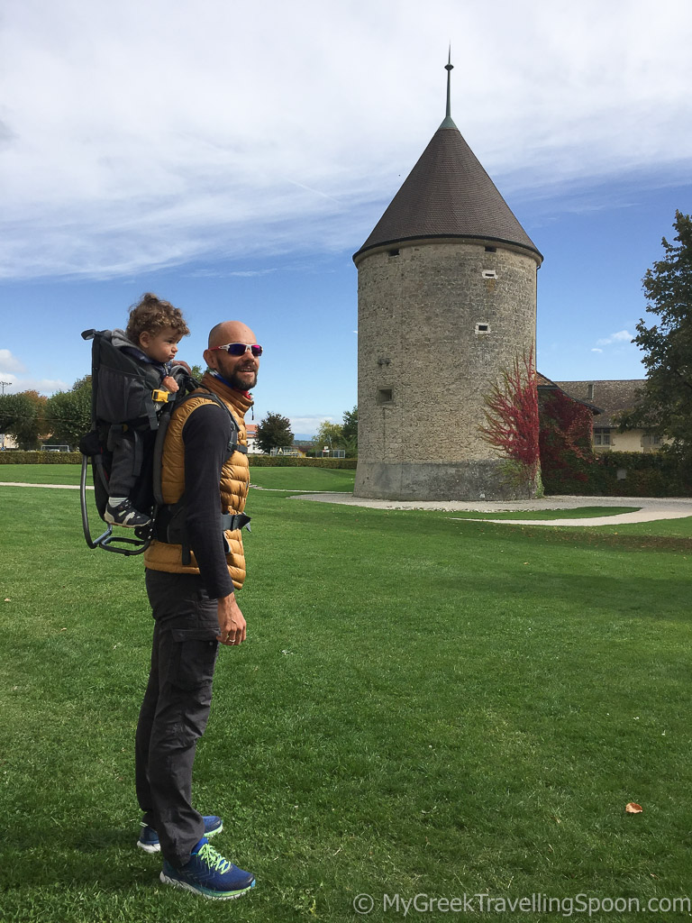 Our Sunday mini excursion to nearby Rolle, a cute lakeside town near Geneva.