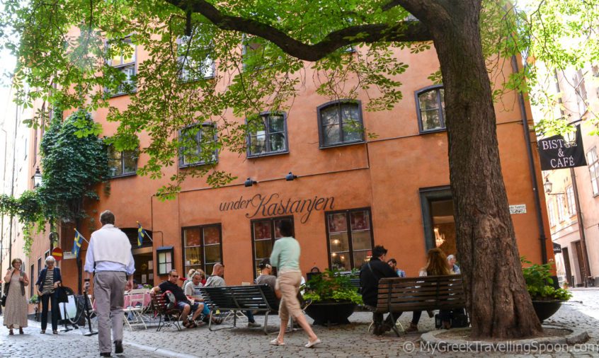 The tiny square outside the bistro-bakery-wine bar "Under Kastanjen" in Gamla Stan -my favourite spot.