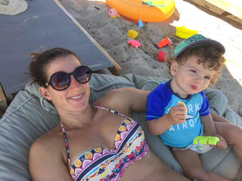 One day at the beach with a toddler: what to pack