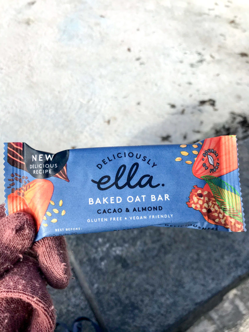 Baked Oat Bar by Deliciously Ella