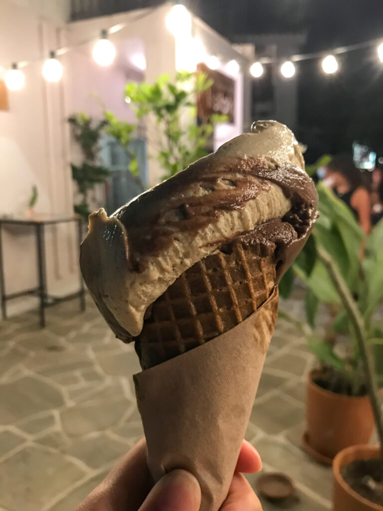 Ksilaki for ice-cream, Nikiti