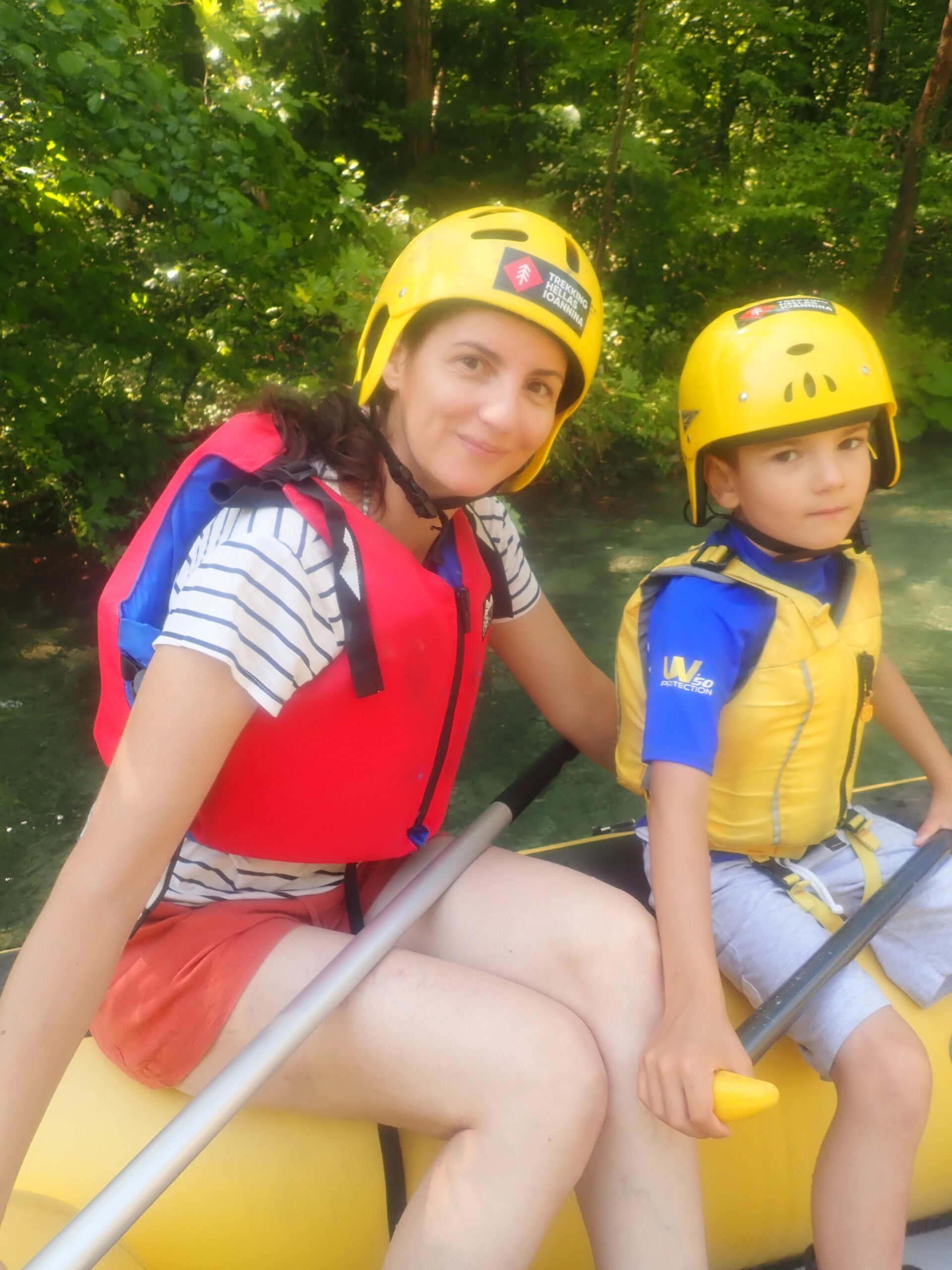 Family-friendly Rafting in Voidomatis River | Rania Margari 
